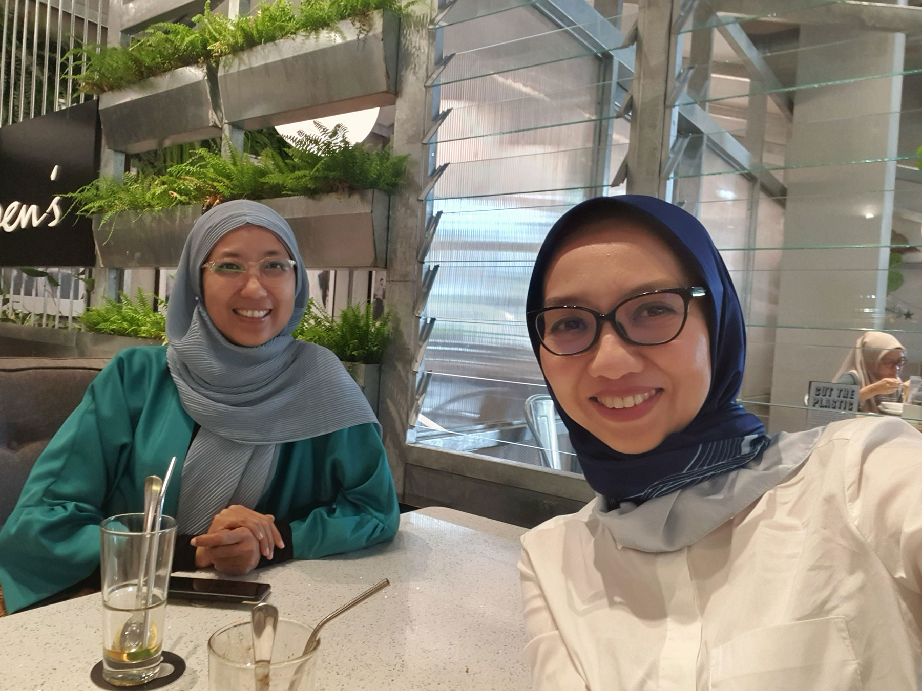 aafiyah-founders-c – Aafiya Life Aafiyah Life Founders